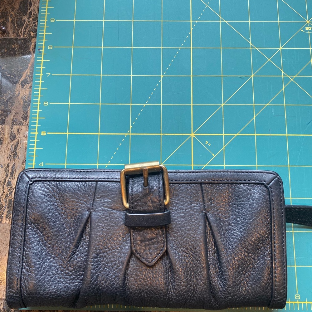 Supple leather Cole Haan Wallet!